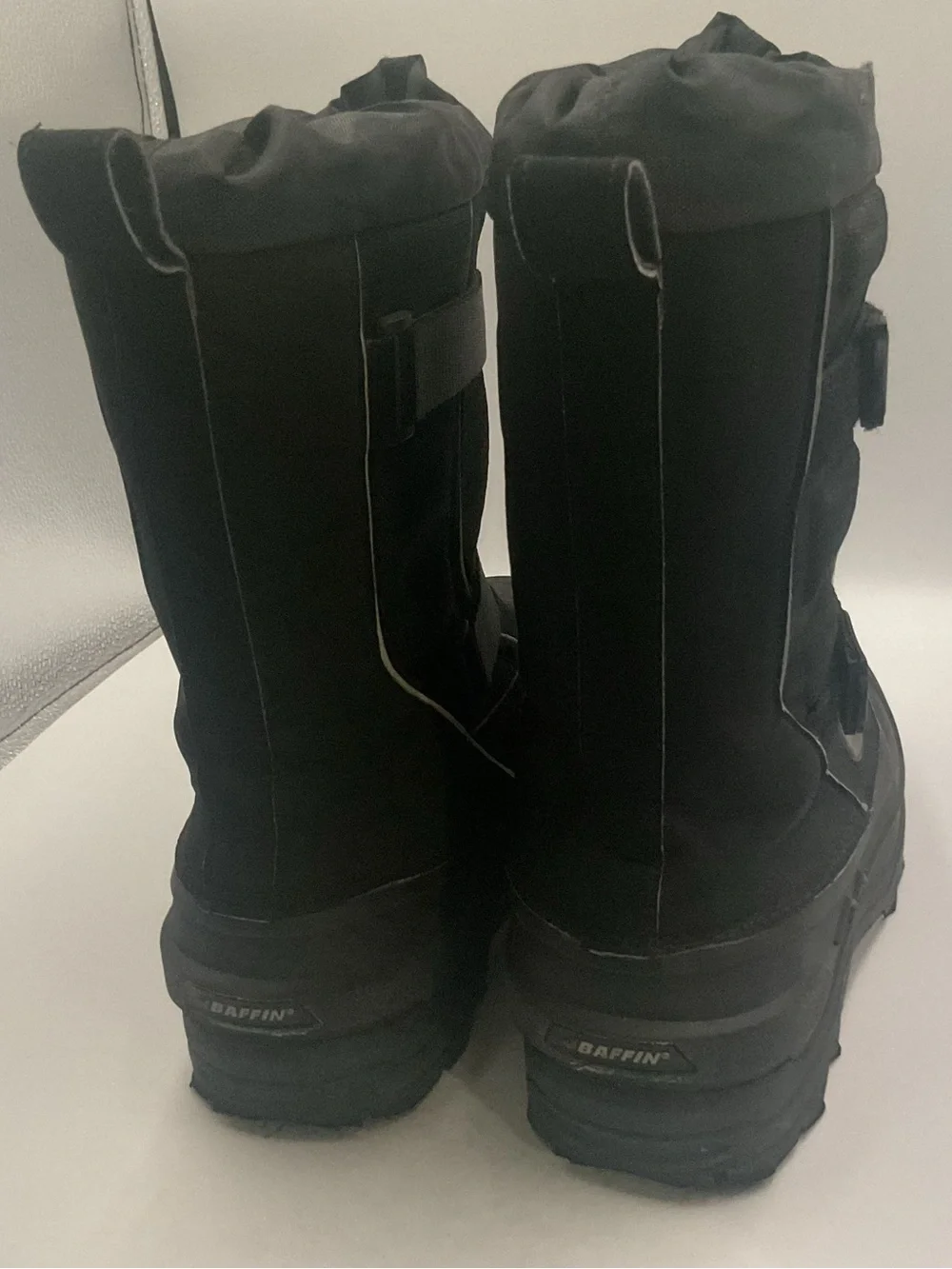 Baffin Young Eiger Youth Size 5 Winter Snow Boots Insulated Black Snowmobiling